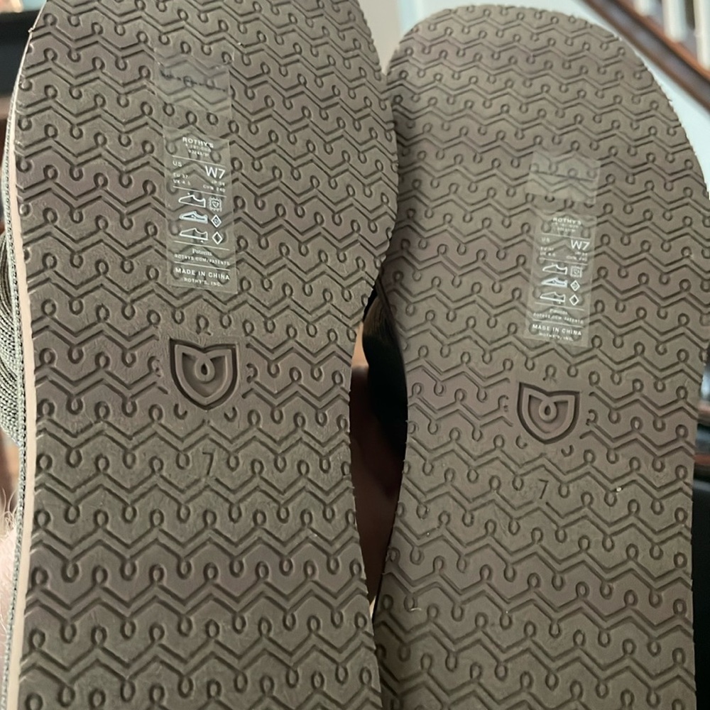 🤩Rothy’s🤩 - Picture 4 of 8